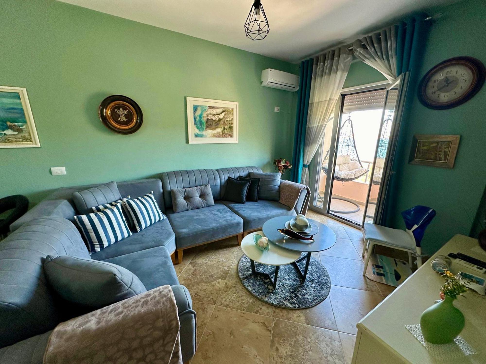 Beach Front Apartment Vlorë Esterno foto